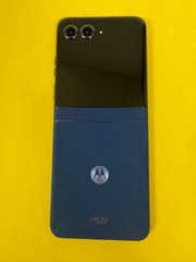 Motorola Razr 2025 – 256GB – XT2553-3 – Sea (Dish Wireless) – Good Condition