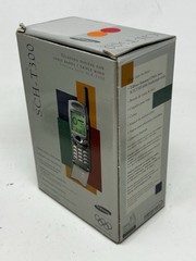 Samsung SCH-T300 – Gray and Black ( Verizon ) Box and Accessories WORKS