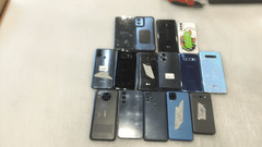 Lot of 15 Phones ( Samsung – Moto – LG – Others ) AS IS – Check The Photos !!