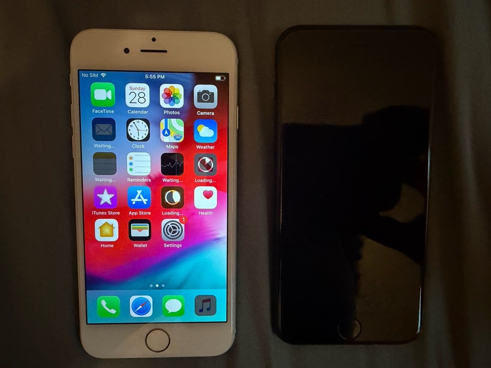 Apple iPhone Lot Of 2