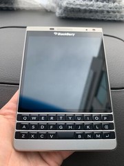 BLACKBERRY PASSPORT Q30 -Sliver Edition -32GB (Unlocked) + VERY RARE– !!