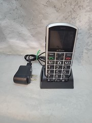 Artfone A400 4G Senor Cell Large Buttons Pre-owned Works, Not Locked