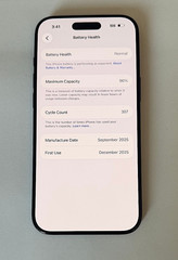 Apple iPhone Air – 256 GB – Space Black (Unlocked) MINT CONDITION!