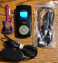 Samsung Beat SGH-T539 – Black and Silver ( T-Mobile ) Super Rare GSM Flip Phone