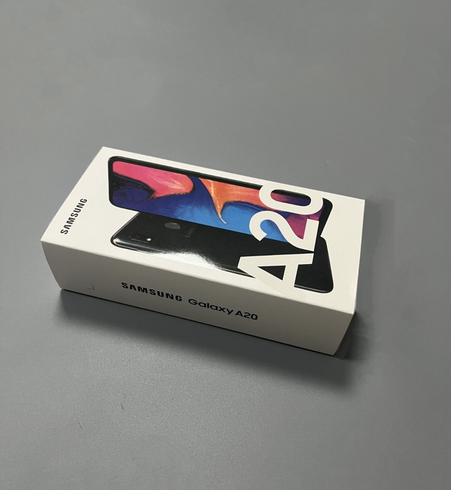 New Sealed-Samsung Galaxy A20 SM-A205U 32GB+ 3GB Black 6.4&Prime; Unlocked Smartphone