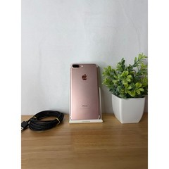 Apple iPhone 7 Plus 32GB in Rose Gold – Fully Unlocked – Good Condition