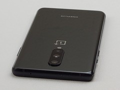 OnePlus 8 (IN2017) 128GB – Black (GSM Unlocked) (T-Mobile) – CRACKED – H8067