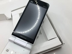 KYOCERA KYF42 GRATINA KEITAI Android Flip phone White colar unlocked JP New