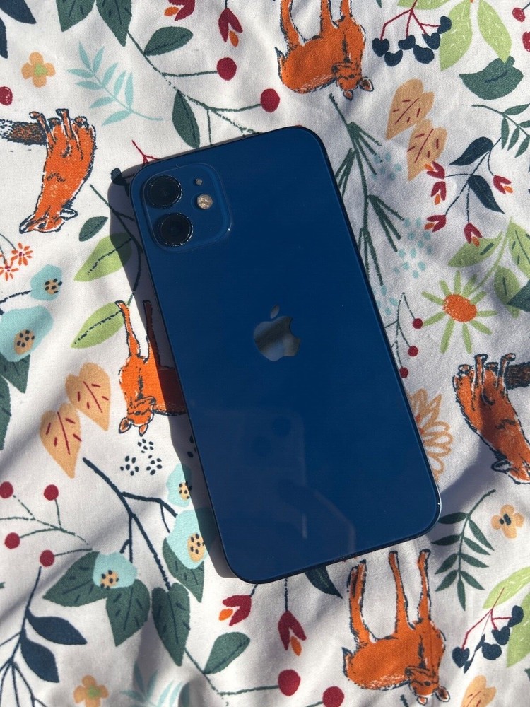 Apple iPhone 12 – 64GB – Blue (Unlocked)