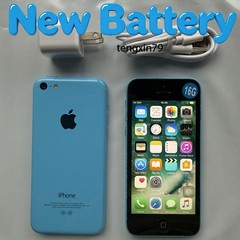 Original Apple iPhone 5c (Unlocked) NEW BATTERY – 8 GB / 16 GB / 32GB – Blue US