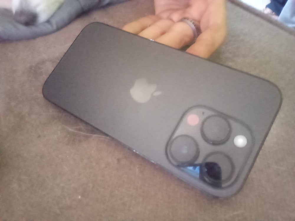 Apple iPhone 14 Pro – 256 GB – Deep Purple (Unlocked)