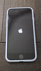 Apple iPhone SE 3rd Gen 2022 Fully Unlocked (Any Carrier) 5G SmartPhone