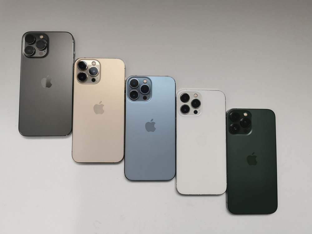 Apple iPhone 13 Pro Max 128GB/256GB Unlocked All colors Good Condition Tested