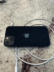 Apple iPhone 13 ML933LL/A, Unlocked, Midnight Black, 128GB, iOS 26.01