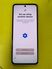 Motorola Razr 2024 – 256GB – Orange Spritz -XT2453 (Unlocked) Light Screen Burn