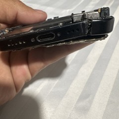 Locked Apple iPhone 14 – 128GB Black – Crcked Front and Rear Camera – Read