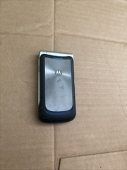 Motorola RAZR VE20 Flip Cellular Phone Black Silver 2.0 MP 2.2&Prime; TFT Color Screen