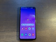 Galaxy S10e 128gb Black (Unlocked) 9/10 Excellent