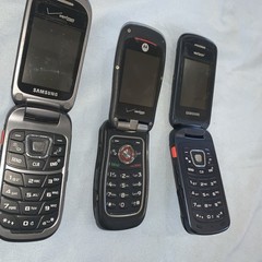 3 Samsung Verizon Flip Cell Phone Lot Parts Used Vintage