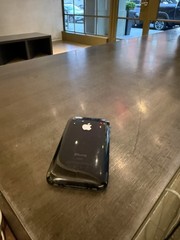 Apple iPhone 3G – 16GB – Black (AT&T) perfect condition ,100% authentic