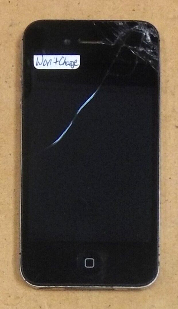 Apple iPhone 4S / A1387 – Black and Silver ( CDMA + GSM ) Smartphone