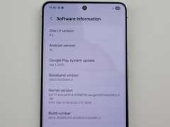 Samsung Galaxy S25 Edge (SM-S937U1) 256GB – Silver (TracFone) Smartphone – H7055