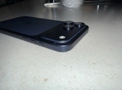 iPhone 17 Pro Max 256 Gigabytes Unlocked 5G – READ THE DESCRIPTION