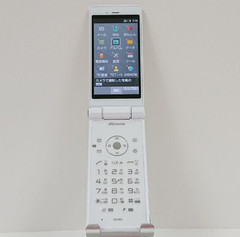 SHARP AQUOS KEITAI SH-06G