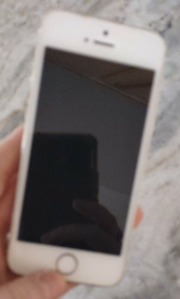 Apple iPhone 4 – 32GB – White/Rose Gold (Unlocked) A1332 (GSM)-Rare-SHIP N 24HRS