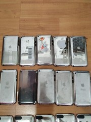 Lot of 21 Apple iPod Touch 2nd, 3rd, 4th 64GB(1) 32GB(3)16GB(3)/8GB(14)for parts