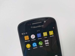 BlackBerry Q10 – Unlocked 8MP 4G 16GB storage OS10 Cellphone (Verizon Wireless)