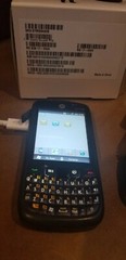 Motorola ES400S 1GB (Sprint) Smartphone includes accessories