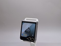 Samsung Galaxy Z Flip6 SM-F741U 512GB Silver Shadow AT&T Unlocked W090388