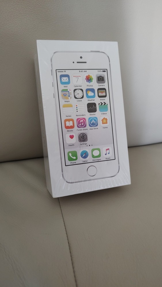 APPLE IPHONE 5S – 16GB – Silver – Brand new – Contact me before buying please!