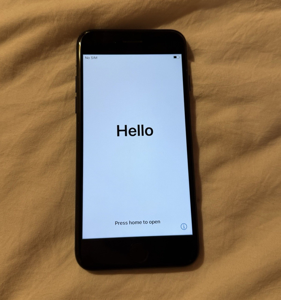 Apple iPhone 7 32GB Black iOS Smartphone 83% Battery Life 12MP Camera MNAC2LL/A