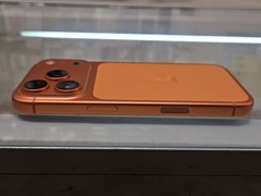 Apple iPhone 17 Pro 256GB Cosmic Orange Unlocked – Excellent Condition