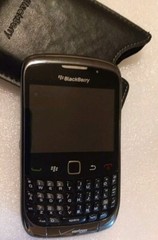 BlackBerry Curve 9330 – 512 MB – Clear (Verizon) Don&rsquo;t Know If Works! No Cord