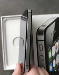 Apple iPhone 4s – 64GB – Black/white (Unlocked) A1387 (CDMA + GSM) IOS9 Sealed
