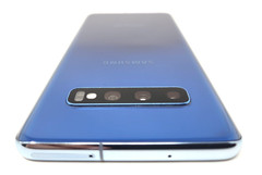 Samsung Galaxy S10 SM-G973U – 128GB – Prism Blue Fully Unlocked B+
