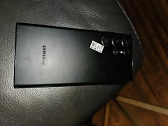 Samsung Galaxy S22 Ultra SM-S908U – 128GB – Phantom Black (Verizon)