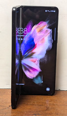 Samsung Galaxy Z Fold3 SM-F926U 256GB Phantom Black