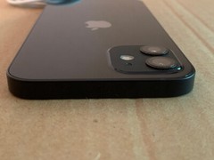 Apple iPhone 12 64GB Black Unlocked (CDMA + GSM) A2172 READ