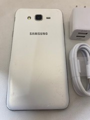 Samsung Galaxy J7 (2016) SM-J700T1 T-Mobile/ Unlocked 16GB White -Used