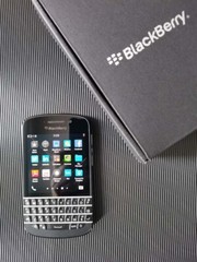 BlackBerry Q10 Unlocked 8MP 4G 16GB OS10 LTE 3.1&Prime; Keyboard Unlocked Smartphone