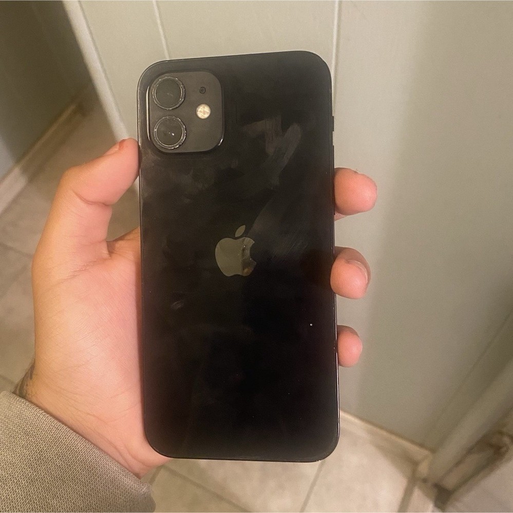Apple iPhone 12 64GB Black 6.1&Prime; Unlocked
