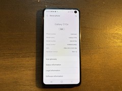 Galaxy S10e 128gb Black (Unlocked) 9/10 Excellent