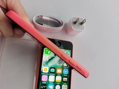 Apple iPhone 5C – 8 GB / 16 GB / 32GB – Pink/Yellow/Blue (Unlocked) New battery