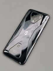 Xiaomi Black Shark 3 – Unlocked 5G 12+128GB Dual-SIM Snapdragon 865 Gaming phone