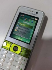 Sony Ericsson Unlocked K660 K660i 2G /3G HSDPA 2100 Keyboard Phone