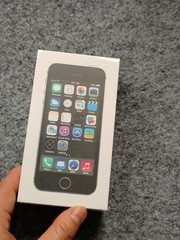 Apple iPhone 5s 16/32/64GB Gray/Silver/Gold Factory UNLOCKED Any carrier